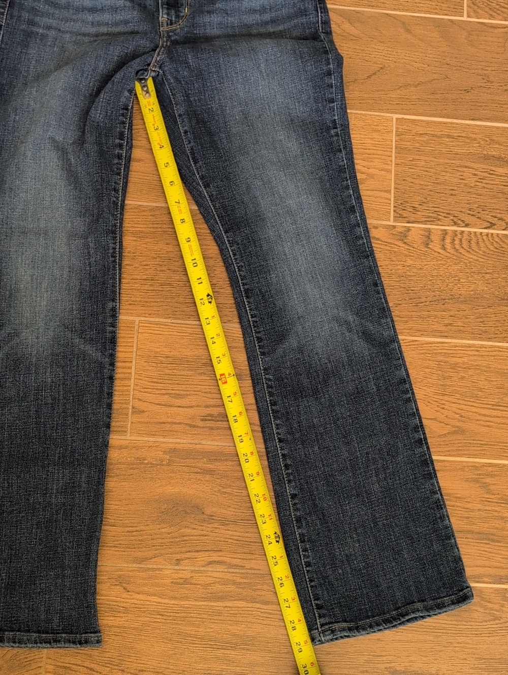 Levi's Classic Bootcut Jeans Size 6 - Picture 7 of 9